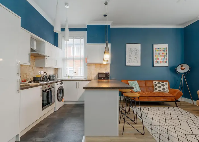 The Blue Bank Suite By Grandeur Property