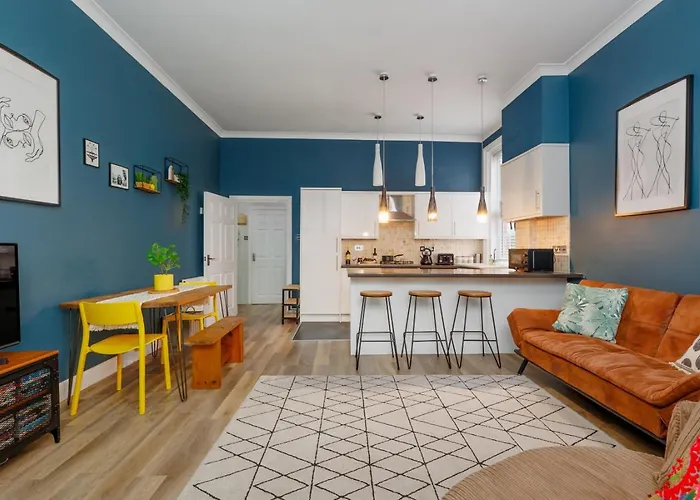 The Blue Bank Suite By Grandeur Property